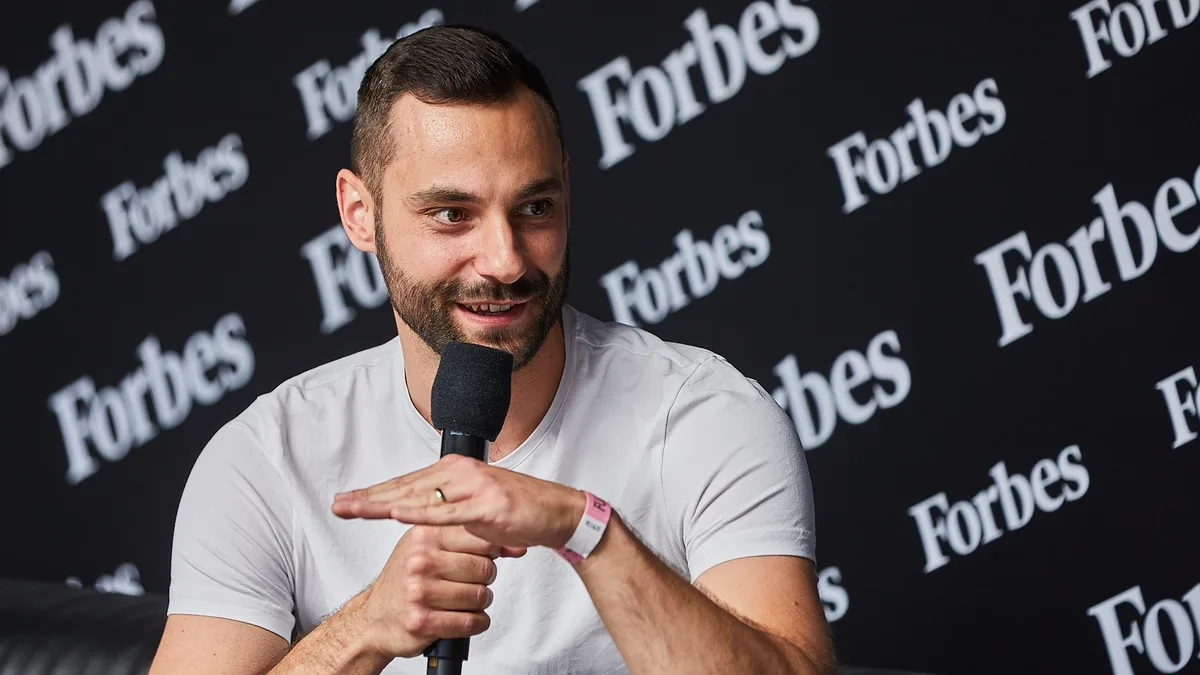 Lékaři chtějí léčit. Místo toho polovinu dne vyplňují papíry