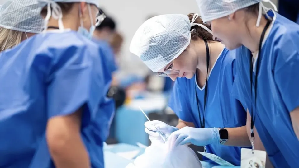 Estetická medicína mezi prevencí a overtreatmentem: kdy výkon indikovat a kdy jej odmítnout