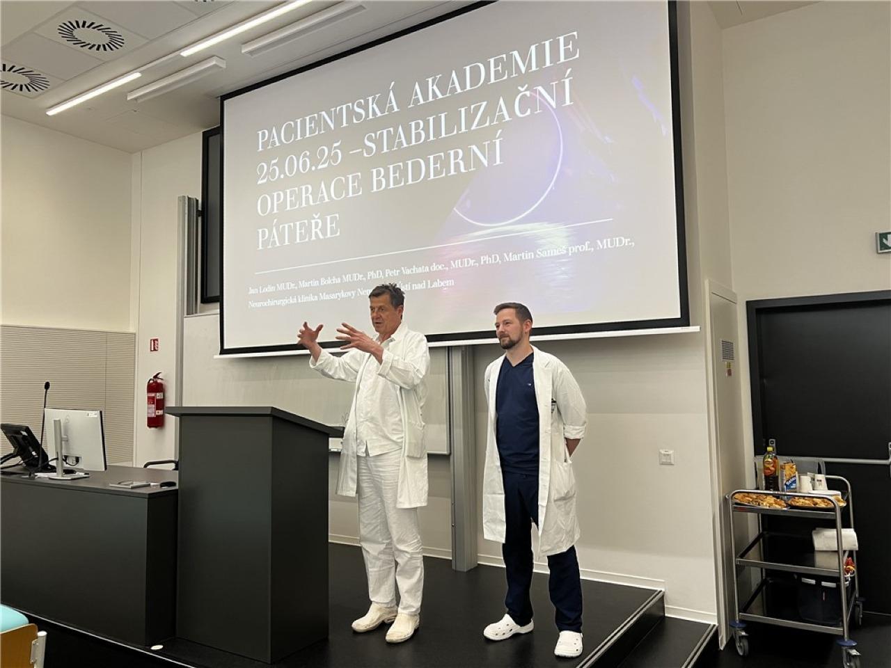 Neurochirurgové vzdělávají pacienty