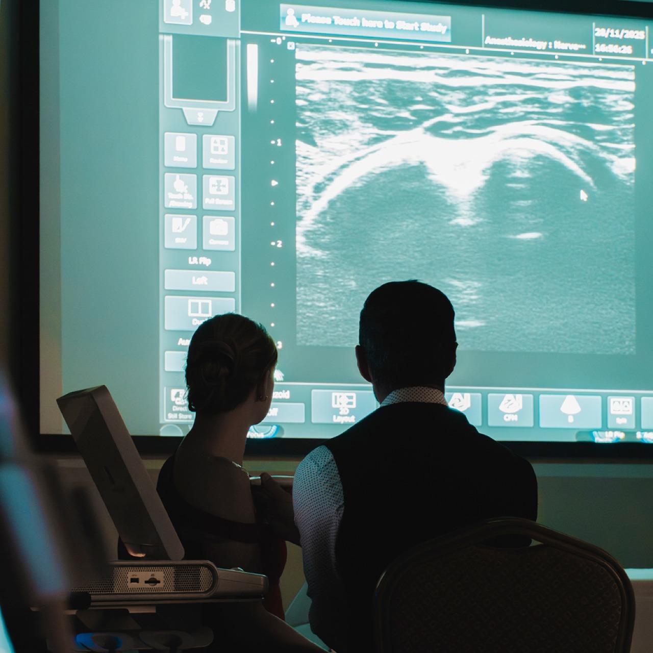 Multioborový workshop propojil pohledy na léčbu ramenního kloubu