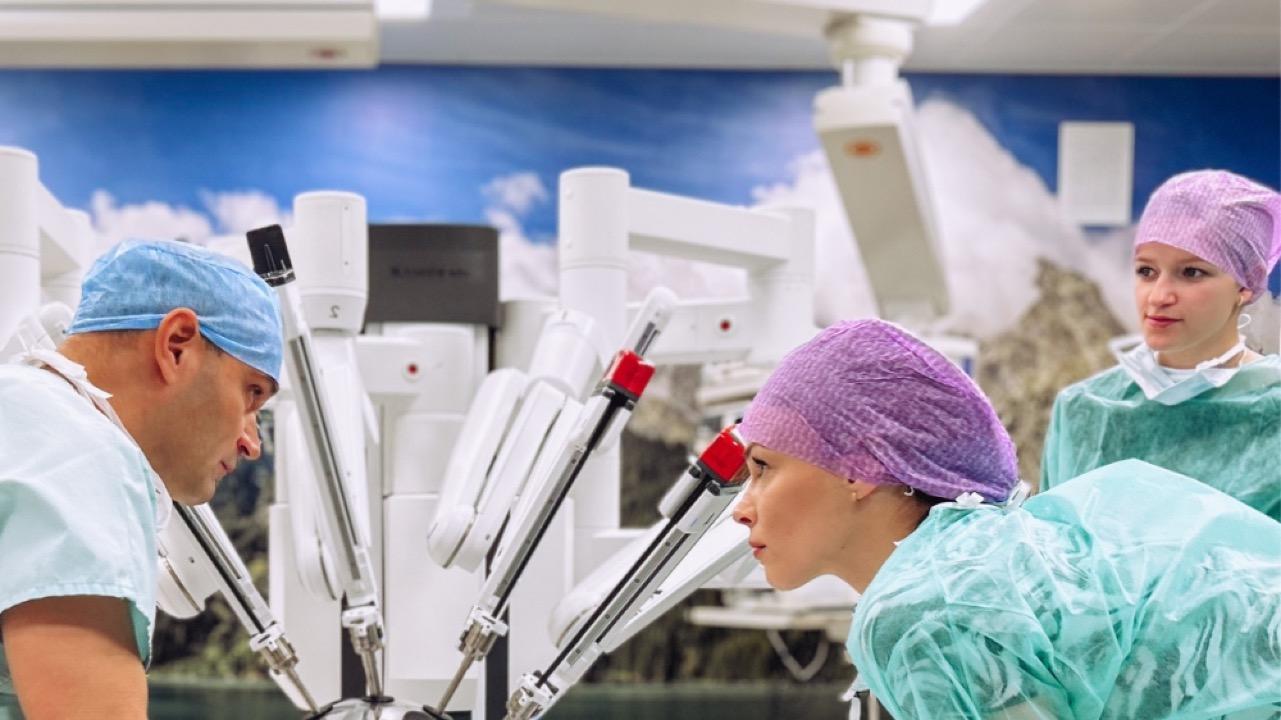 Co může student medicíny dělat navíc ke studiu?