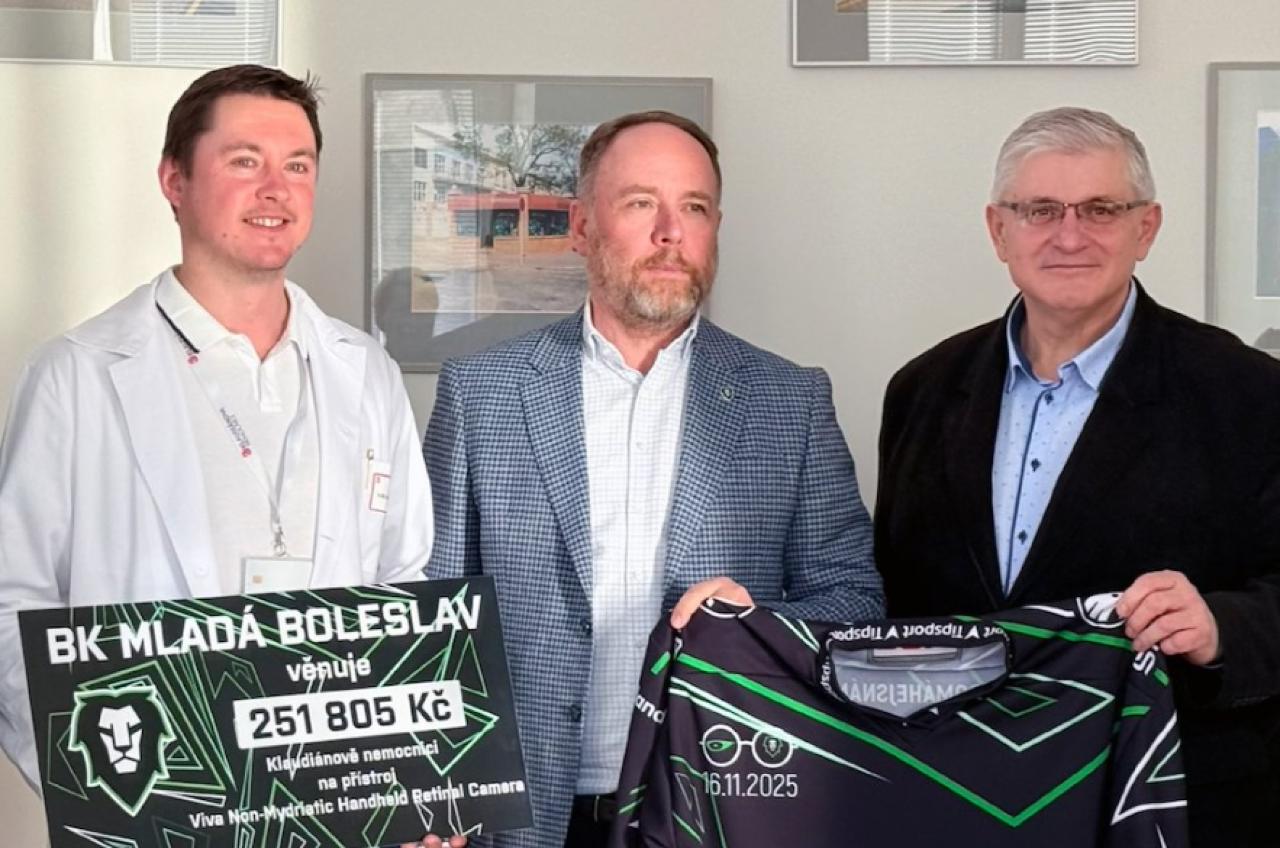 Bruslaři předali Klaudiánově nemocnici šek na rekordních 251 805 Kč