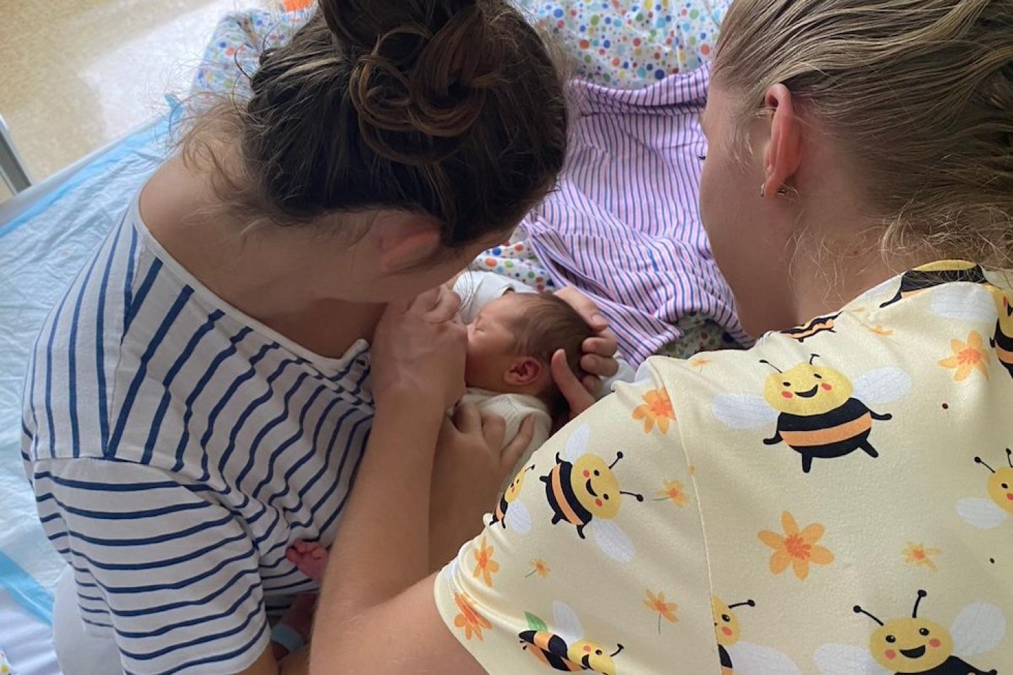 Kojení je dar, reklamy na umělá mléka u nás nenajdete!